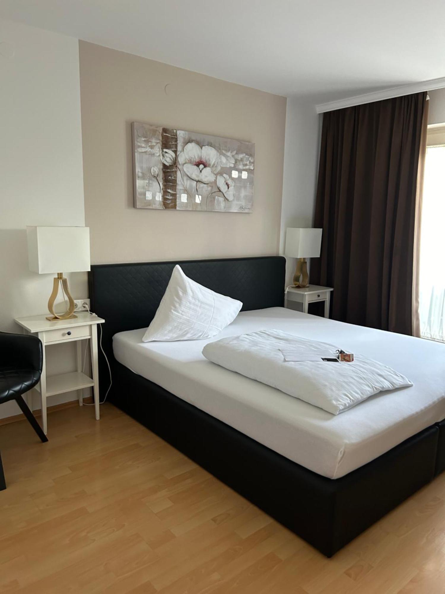Hotel Berg Seekirchen am Wallersee Eksteriør bilde
