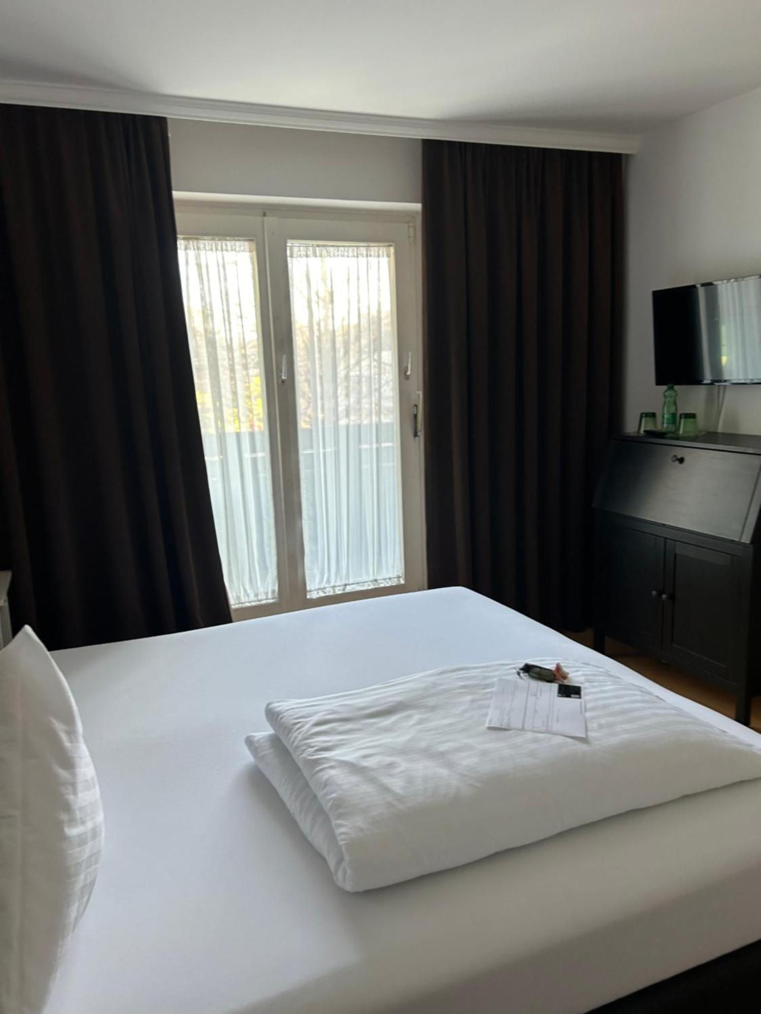 Hotel Berg Seekirchen am Wallersee Eksteriør bilde