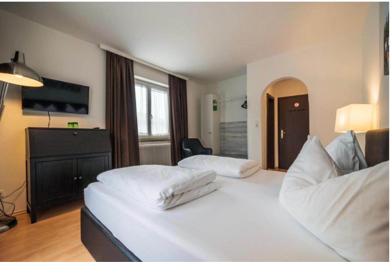 Hotel Berg Seekirchen am Wallersee Eksteriør bilde