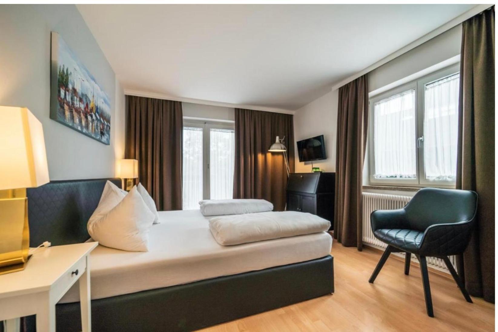 Hotel Berg Seekirchen am Wallersee Eksteriør bilde