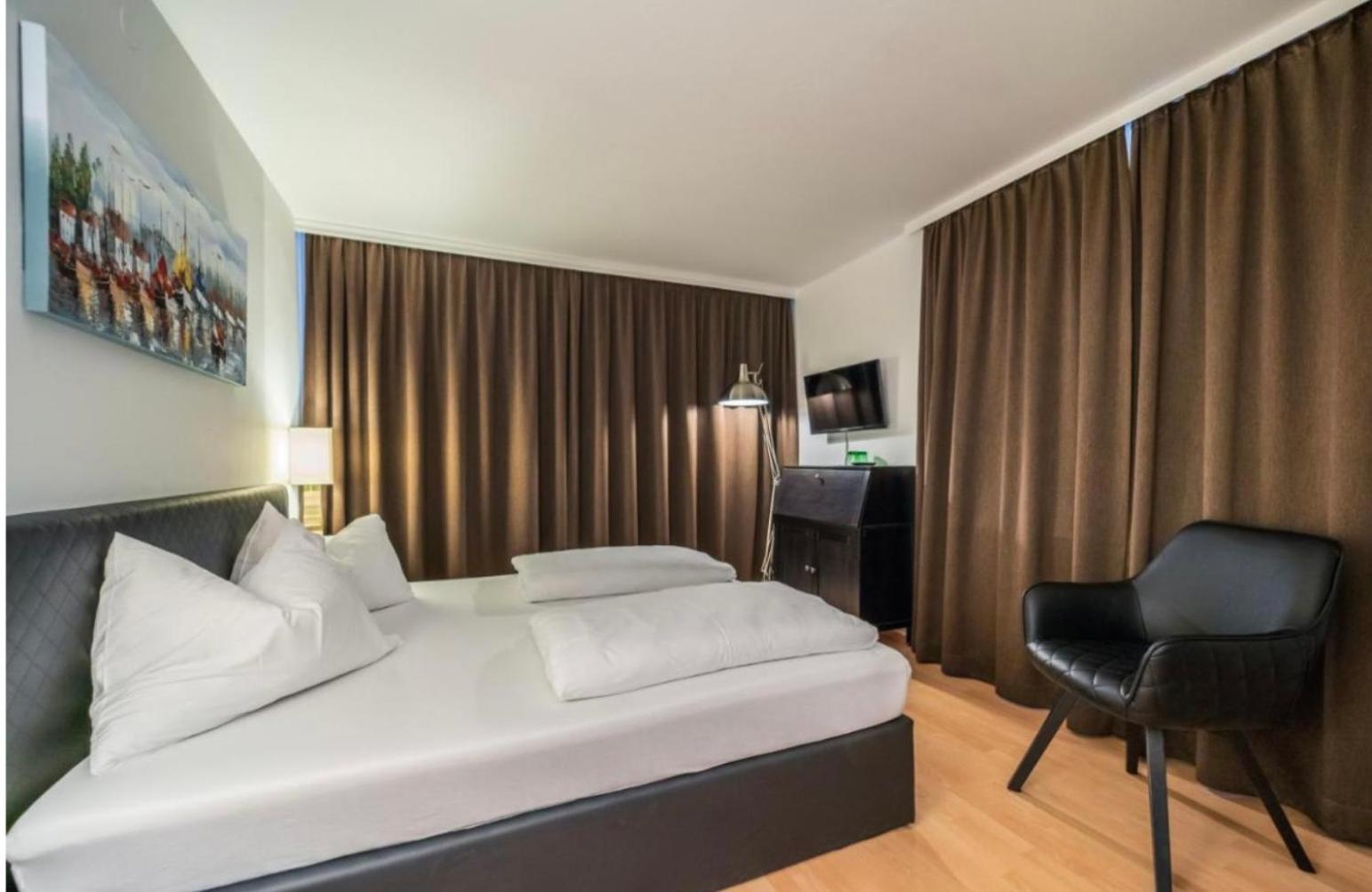 Hotel Berg Seekirchen am Wallersee Eksteriør bilde